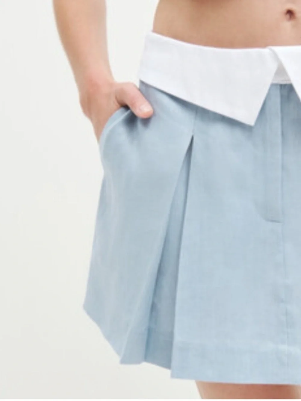 Like new 🦋 Hailey Linen Low Rise Skirt